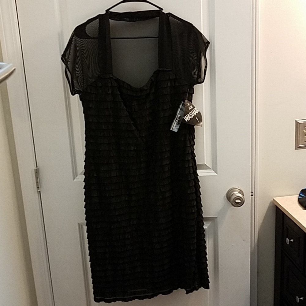 NWT R&M Richards Black Dress